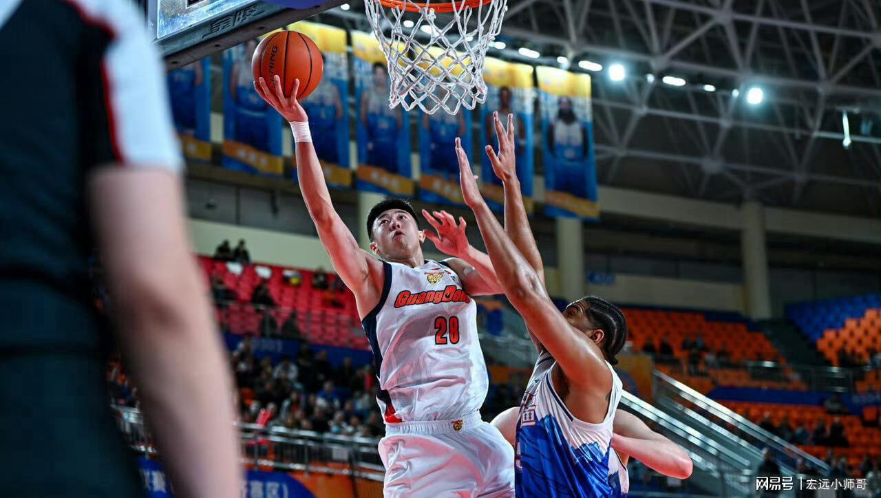 乐鱼体育-客场遭遇开门黑，杜锋必须背负全责，全场3大昏招导致广东被逆转