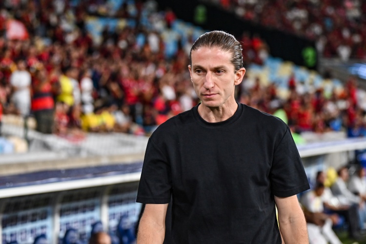 乐鱼app-巴媒：克鲁塞罗解雇蒂特，费利佩·路易斯、加拉多等人是新帅候选